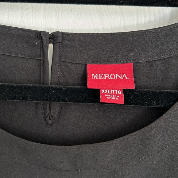 Black S/S Merona XXL top keyhole and button at back neck. excellent condition. - Picture 2 of 6
